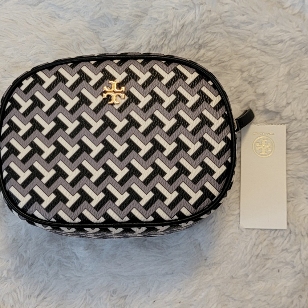 Tory Buch Pouch (NEW)